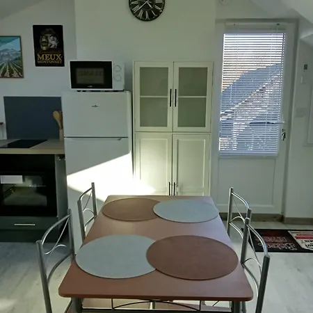 à La Campagne Appartement Villebernier